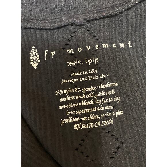 Free People Women's Black 1/4 Zip Long Sleeve High Neck Slim Sweater Top Size XS - Picture 4 of 4